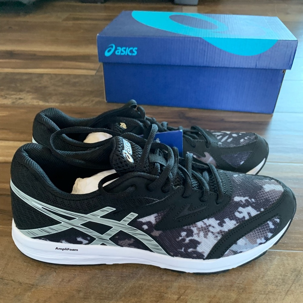 ASICS Amplica Athletic Shoes